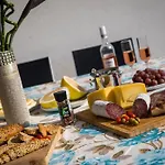 Quiet Land With Pool And Badminton Court Вилла