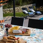 Quiet Land With Pool And Badminton Court Млини