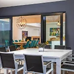 Quiet Land With Pool And Badminton Court Вилла