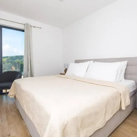 Quiet Land With Pool And Badminton Court Villa