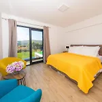 Quiet Land With Pool And Badminton Court Mlini